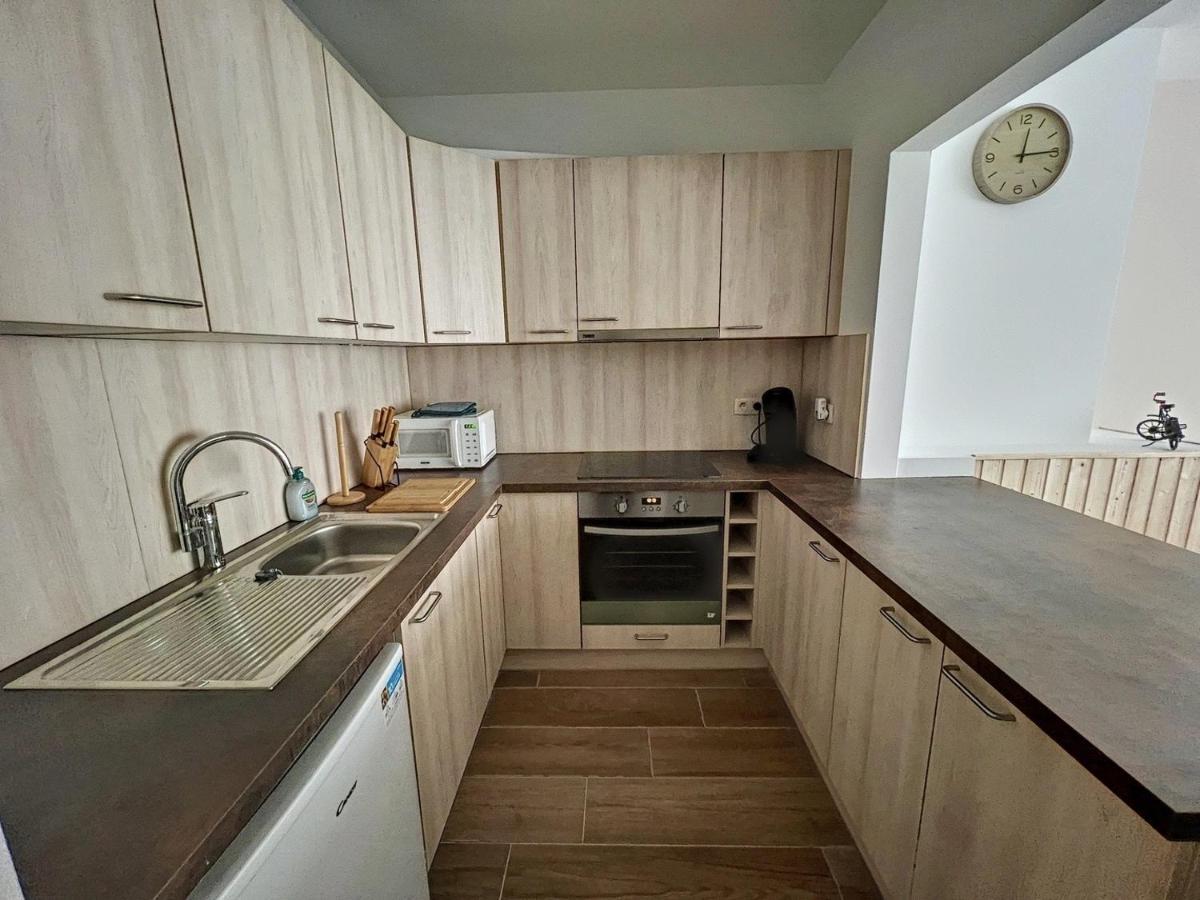 Apartament Tirou 5 Centre - Gare - Aeroport Charleroi Zewnętrze zdjęcie