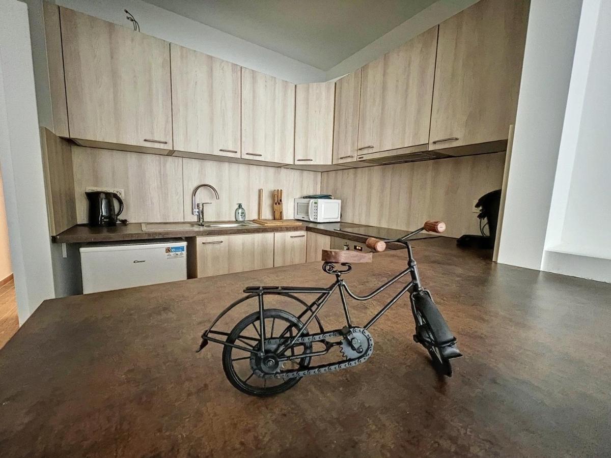 Apartament Tirou 5 Centre - Gare - Aeroport Charleroi Zewnętrze zdjęcie